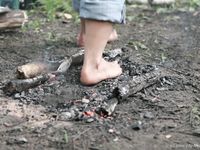 Feet - Oksana + Jenya + Anna Taradanova - 2006-12-03 Sharp exam for bare feet