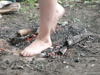 Feet - Oksana + Jenya + Anna Taradanova - 2006-12-03 Sharp exam for bare feet