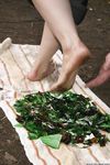 Feet - Oksana + Lena + Marina - 2004-06-19 Barefooted picnic