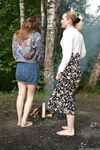 Feet - Oksana + Lena + Marina - 2004-06-19 Barefooted picnic