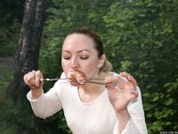 Feet - Oksana + Lena + Marina - 2004-06-19 Barefooted picnic