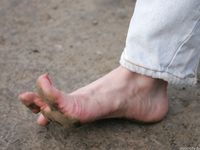 Feet - Oksana - 2004-05-11 Bike repairing