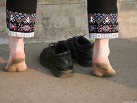 Feet - Oksana - 2004-06-01 In the city