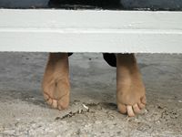 Feet - Oksana - 2004-06-01 In the city