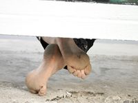 Feet - Oksana - 2004-06-01 In the city