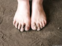 Feet - Oksana - 2005-04-07 Dirty feet in and outdoors