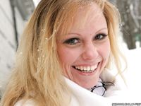 Feet - Oksana B - 2011-09-22 Hot feet on wet snow