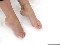 Feet - Oksana B - 2011-09-22 Hot feet on wet snow