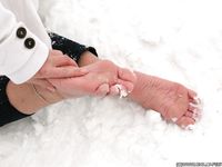 Feet - Oksana B - 2011-09-22 Hot feet on wet snow