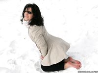 Feet - Oksana C - 2011-11-03 Hot girl on cold snow