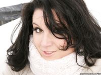 Feet - Oksana C - 2011-11-03 Hot girl on cold snow