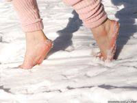 Feet - Oksana D - 2014-08-12 Wonderful sunny weather