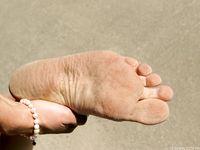 Feet - Olesya - 2013-01-13 Playful barefoot redhead