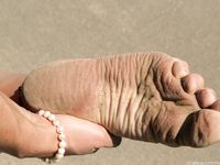 Feet - Olesya - 2013-01-13 Playful barefoot redhead