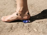 Feet - Olesya - 2013-01-13 Playful barefoot redhead