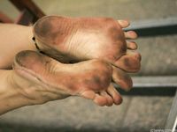 Feet - Olesya - 2013-01-13 Playful barefoot redhead