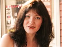 Feet - Olga A - 2010-10-20 Hot asphalt and high arches