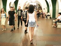 Feet - Olga A - 2010-10-20 Hot asphalt and high arches