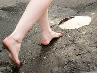 Feet - Olga A - 2010-10-20 Hot asphalt and high arches