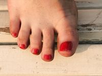 Feet - Olga A - 2010-10-20 Hot asphalt and high arches