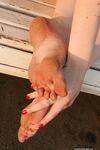 Feet - Olga A - 2010-10-20 Hot asphalt and high arches