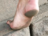 Feet - Olga B - 2010-12-07 Tender barefoot beauty