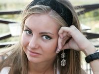 Feet - Olga B - 2010-12-07 Tender barefoot beauty