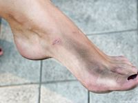 Feet - Olga B - 2010-12-07 Tender barefoot beauty