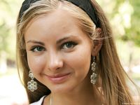 Feet - Olga B - 2010-12-07 Tender barefoot beauty