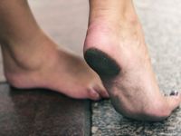 Feet - Olga B - 2010-12-07 Tender barefoot beauty