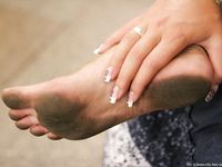 Feet - Olga B - 2010-12-07 Tender barefoot beauty