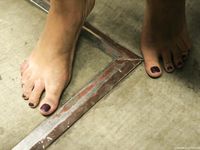 Feet - Olga B - 2010-12-07 Tender barefoot beauty