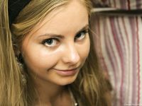 Feet - Olga B - 2010-12-07 Tender barefoot beauty