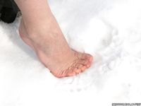 Feet - Olga D - 2011-11-27 Slender barefoot girl