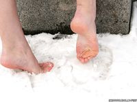 Feet - Olga D - 2011-11-27 Slender barefoot girl