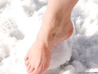Feet - Olga D - 2011-11-27 Slender barefoot girl