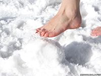 Feet - Olga D - 2011-11-27 Slender barefoot girl