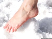 Feet - Olga D - 2011-11-27 Slender barefoot girl