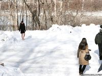 Feet - Olga D - 2011-11-27 Slender barefoot girl