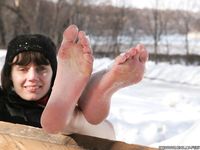 Feet - Olga D - 2011-11-27 Slender barefoot girl