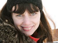 Feet - Olga D - 2011-11-27 Slender barefoot girl