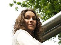 Feet - Olga E - 2014-06-18 A warm spring day