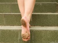 Feet - Olga E - 2014-06-18 A warm spring day