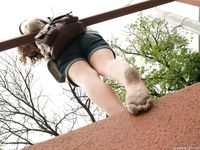 Feet - Olga E - 2014-06-18 A warm spring day