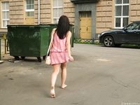 Feet - Olga F - 2015-11-13 A tiny barefoot girl