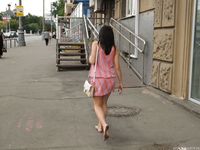 Feet - Olga F - 2015-11-13 A tiny barefoot girl