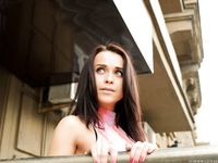 Feet - Olga F - 2015-11-13 A tiny barefoot girl