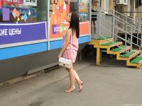 Feet - Olga F - 2015-11-13 A tiny barefoot girl