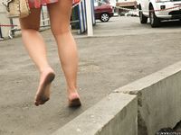 Feet - Olga F - 2015-11-13 A tiny barefoot girl