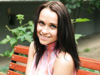 Feet - Olga F - 2015-11-13 A tiny barefoot girl